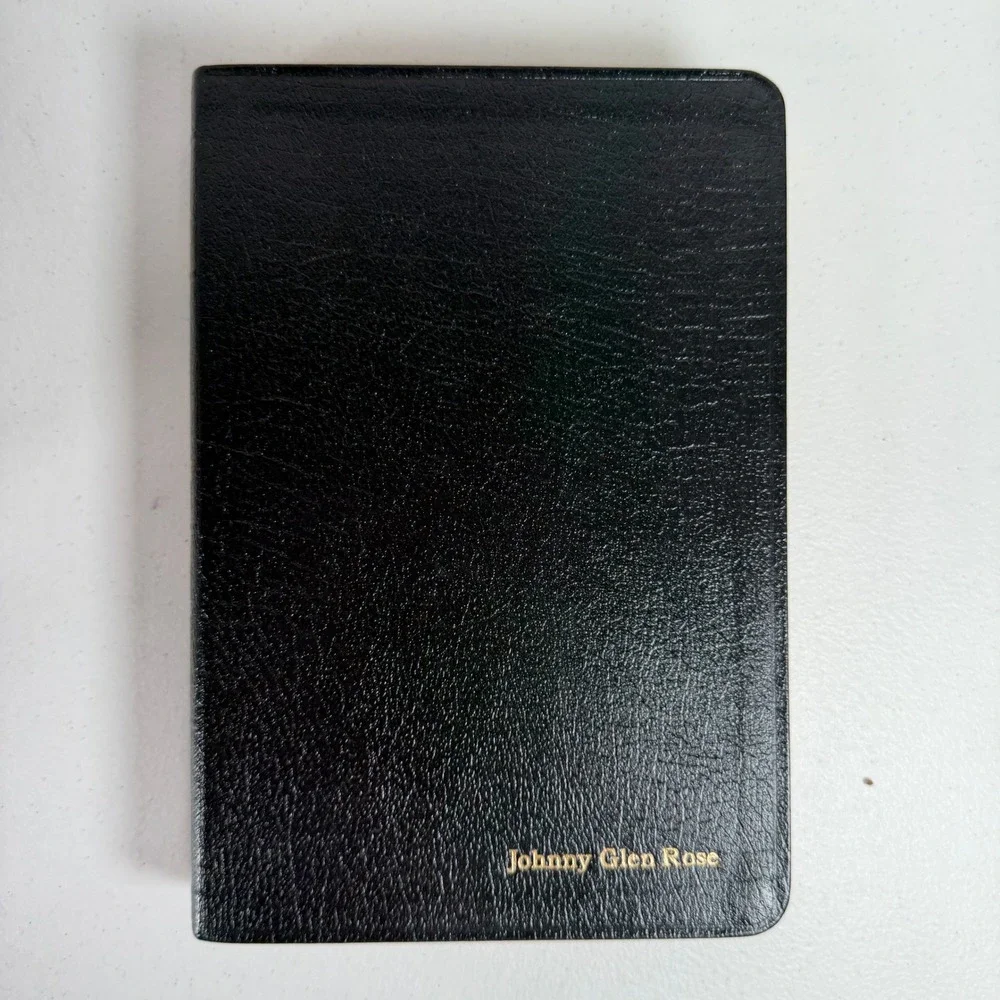 Nelson NKJV Holy Bible Giant Print Personal Size Reference Edition Black 334